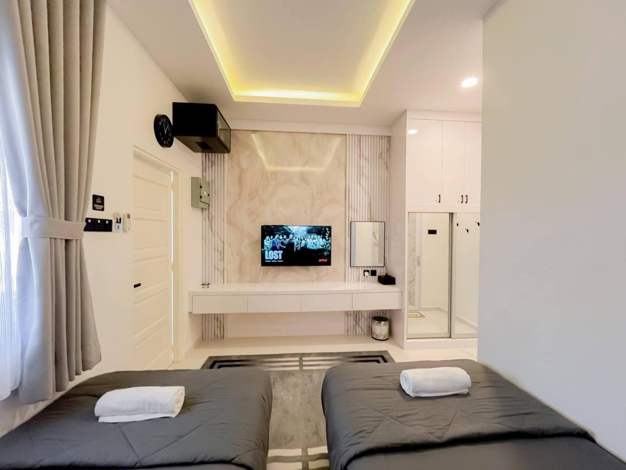 Auranad Tinyhouse Bandar Tanah Merah Wifi Netflix מראה חיצוני תמונה