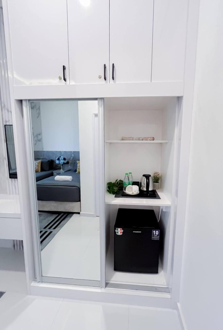 Auranad Tinyhouse Bandar Tanah Merah Wifi Netflix מראה חיצוני תמונה